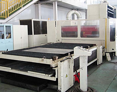 造型機(jī)生產(chǎn)設(shè)備-切割機(jī) 造型機(jī)生產(chǎn)設(shè)備-切割機(jī)